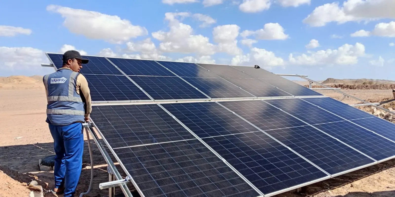 تنفيذ محطة طاقة شمسية 6 كيلو وات منفصلة عن الشبكة لخدمة استراحة