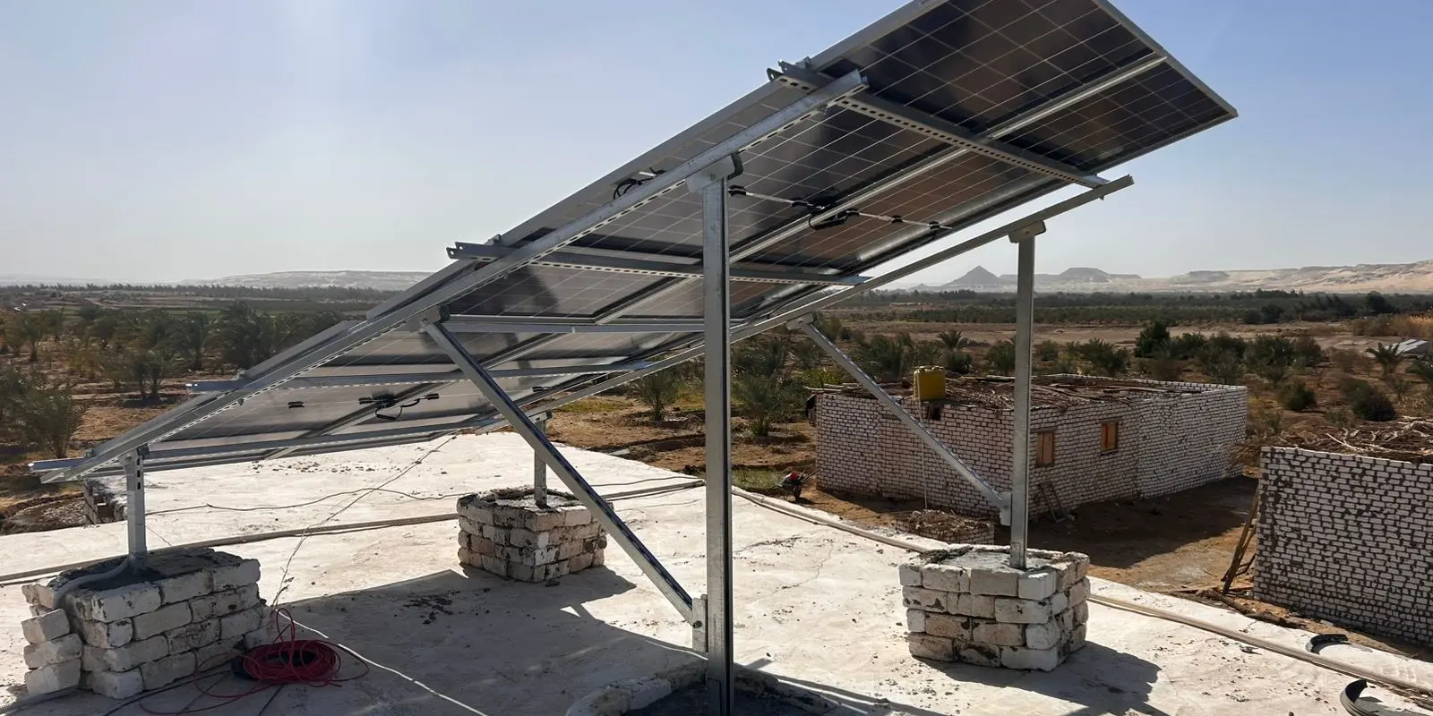 محطة طاقة شمسية 4 كيلو وات منفصلة عن الشبكة لخدمة استراحة بالواحات