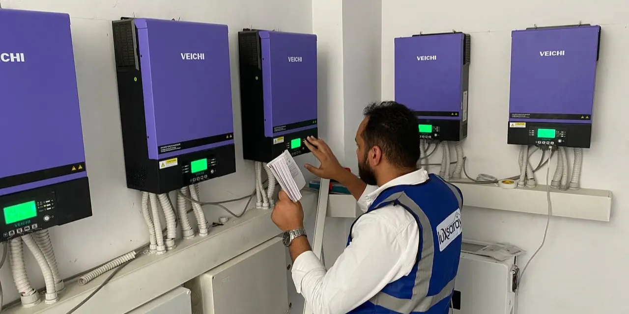 تركيب محطة طاقة شمسية 24 كيلووات مع بطاريات تخزين داخل مول Ten Point