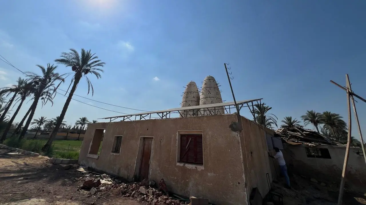 محطة طاقة شمسية 20 كيلو وات لتشغيل موتور 20 حصان في الإسماعيلية .